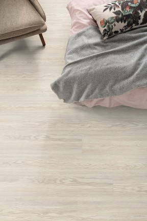 EGGER White Soria Oak Laminált Padló