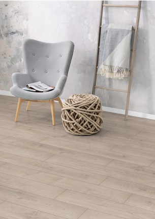 EGGER Light North Oak Nedvességálló Laminált Padló