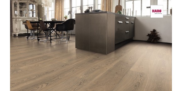 4000 Plank 1-Strip Plaza