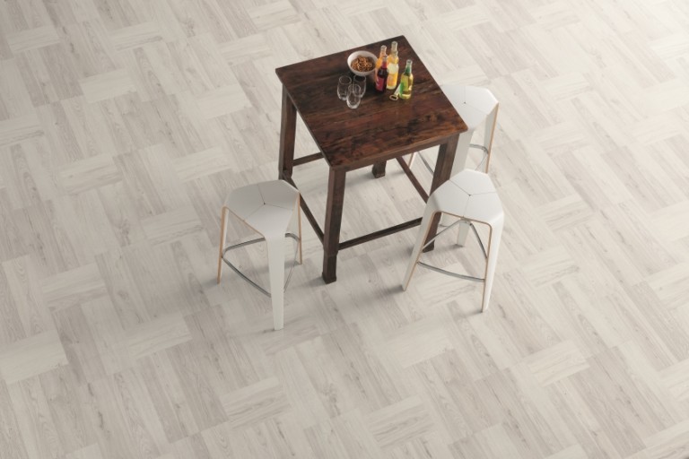 EGGER White Clifton Oak  Laminált padló