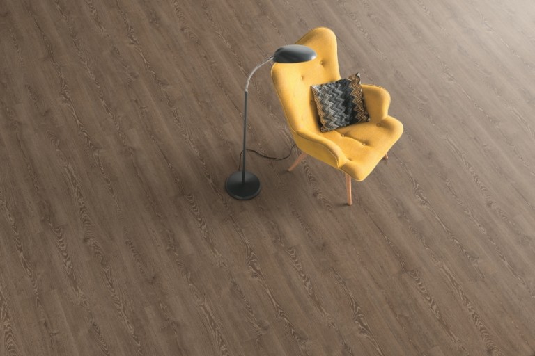 EGGER Brown Waltham Oak  Laminált padló