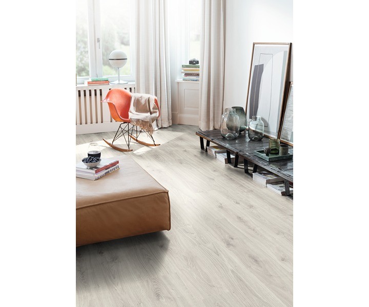 EGGER Light Zermatt Oak 7mm  Laminált padló EL2023